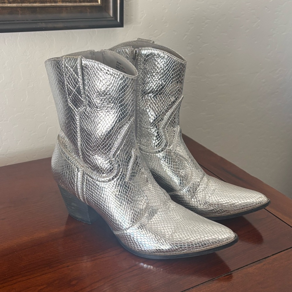 Silver Snakeskin Cowboy Boots Sz 8.5